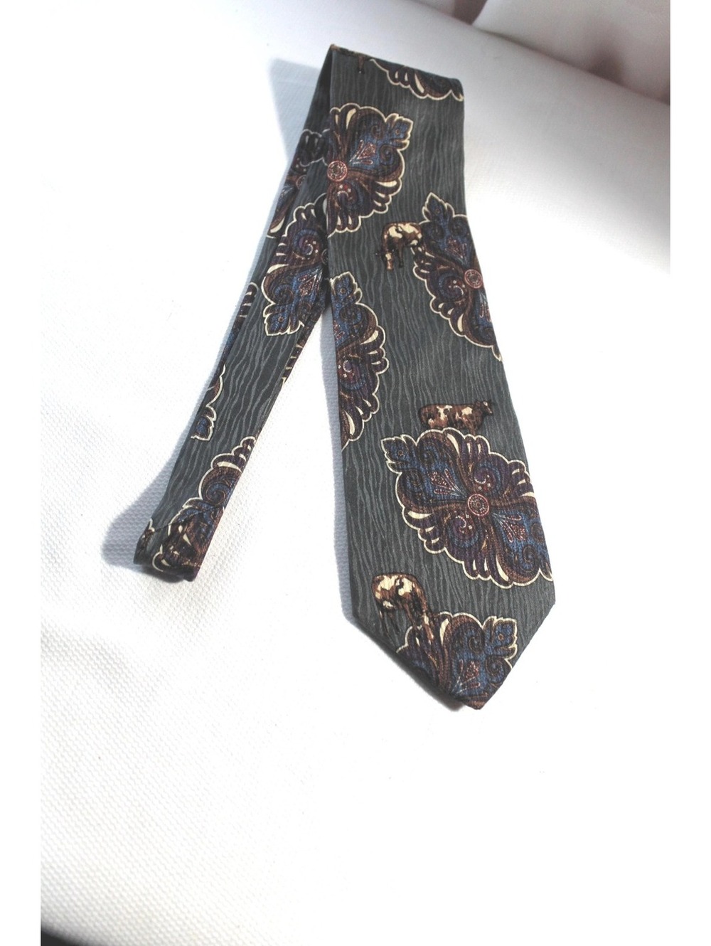 Vintage Italian Silk Necktie, Cows, 4 X 59 Inches